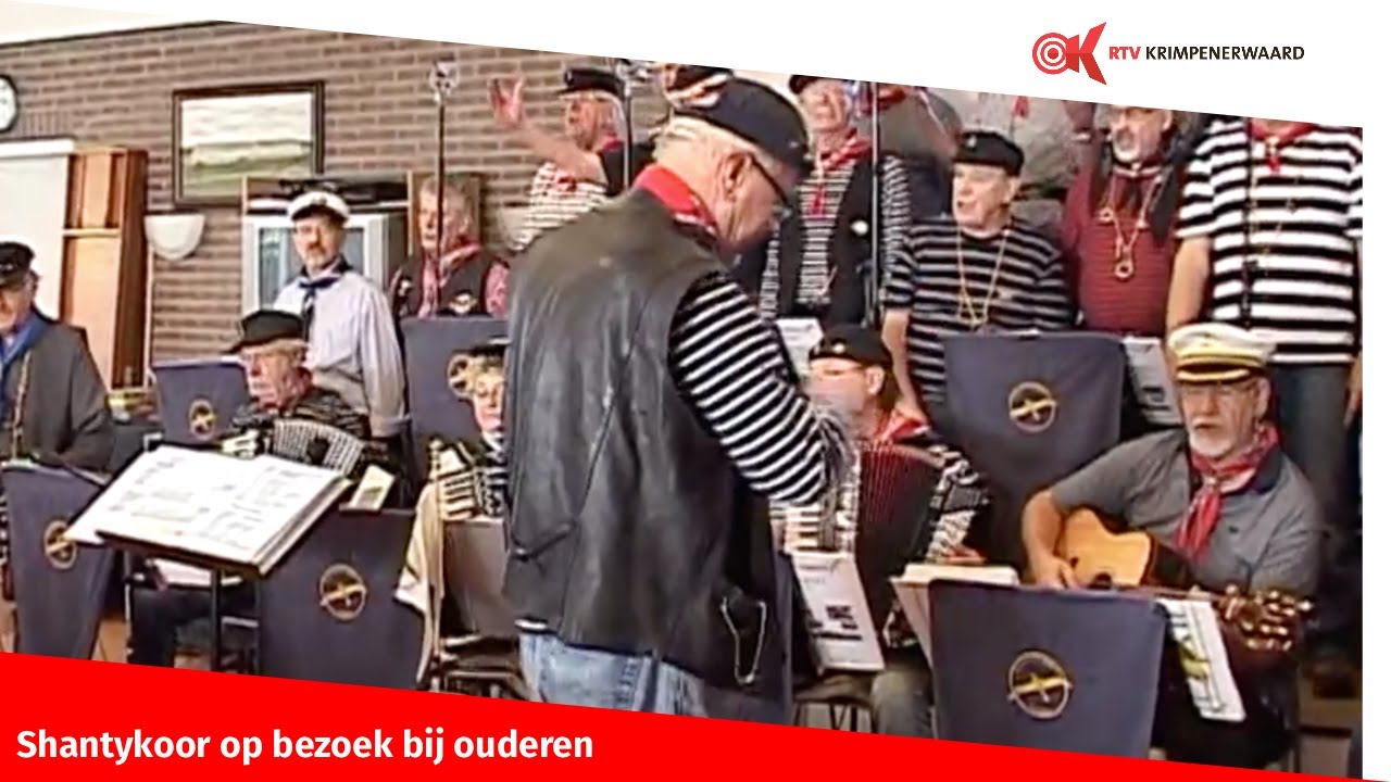 Shantykoor op bezoek bij ouderen