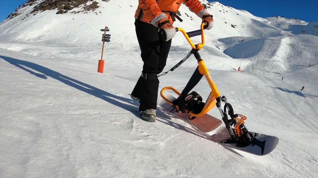 Fanfan et son Snowscoot suspendu aux Menuires