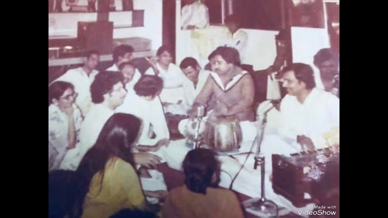 Ghulam Ali-Ek Waada Hai Kissi Ka[Private Mehfil]