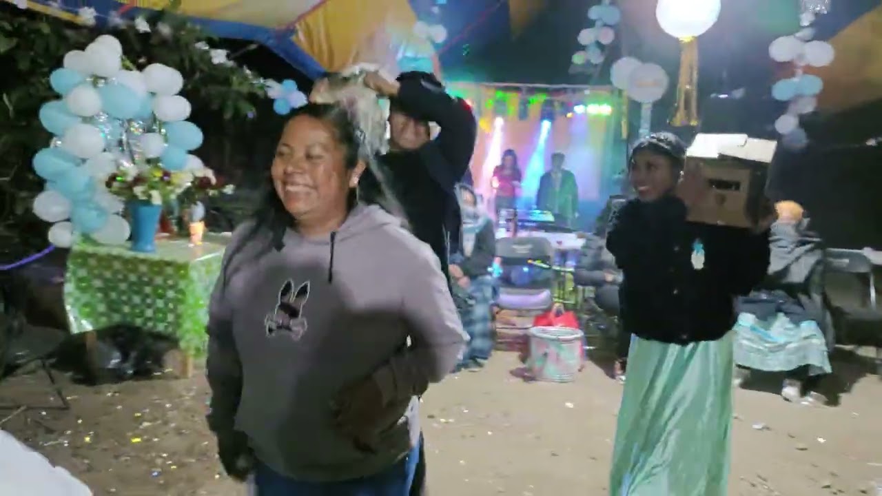 Así se ponen las fiestas en el estado de Oaxaca con el guajolote #oaxaca #tradiciones #fyp #baile 