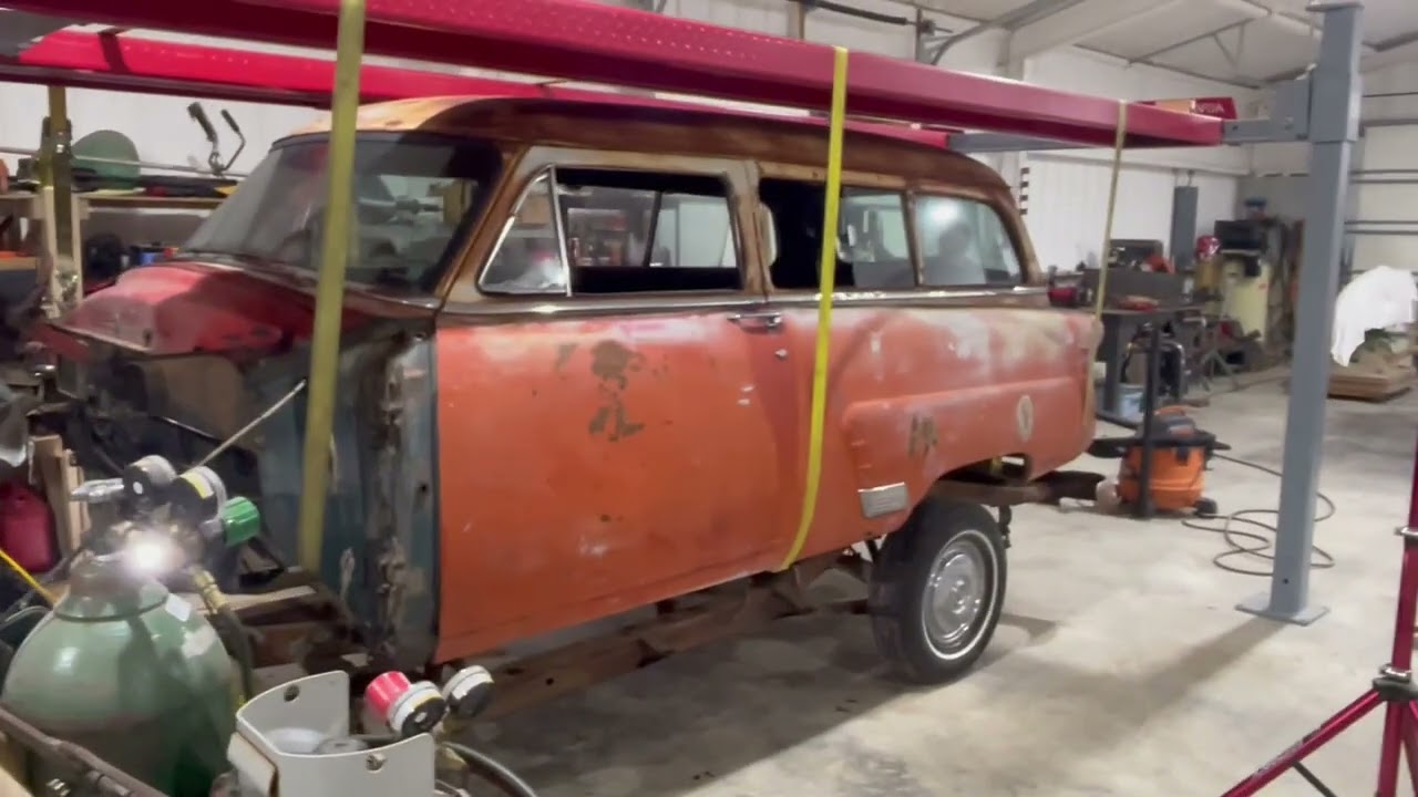 1952 Ford Ranch Wagon part 1