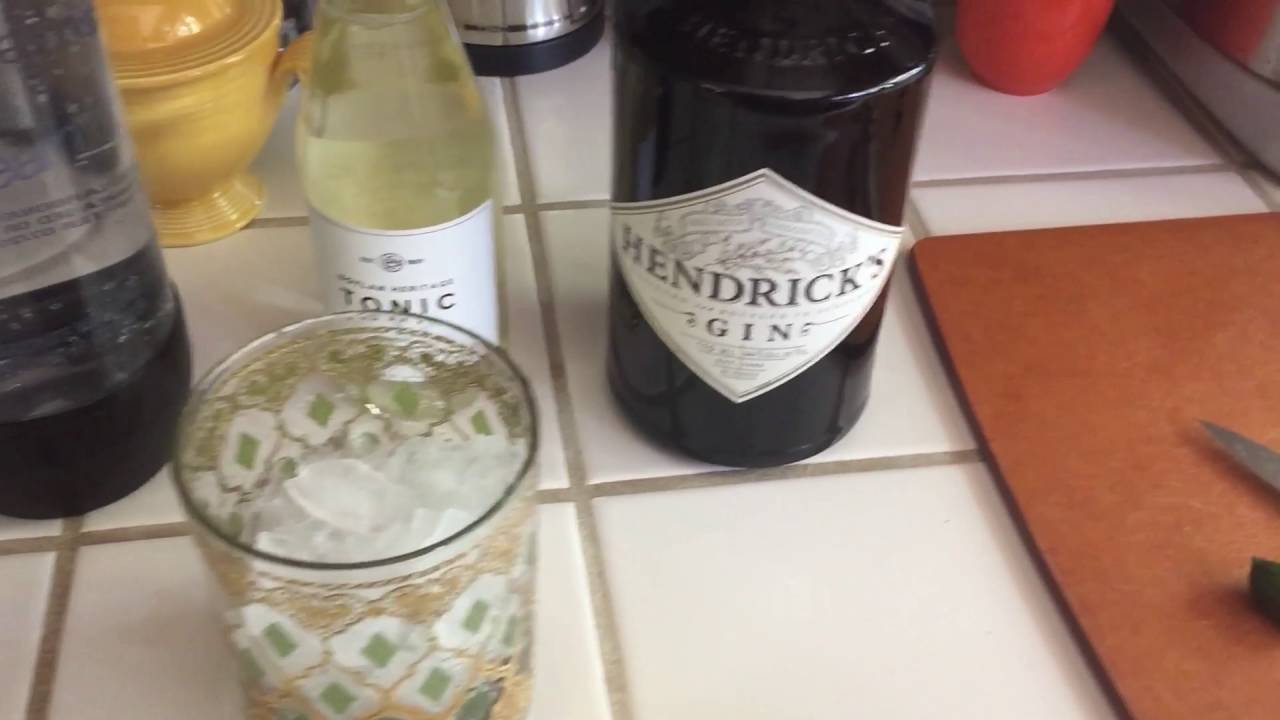 Drinking with Elizabeth: G&T with finger limes