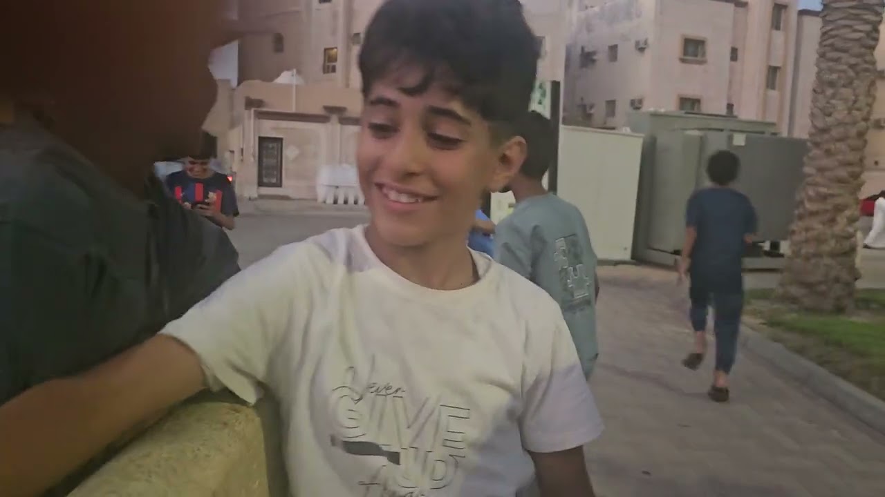 سرق ثوب ابوه وصلو العدد😱لن تصدق والقادم اعضم 