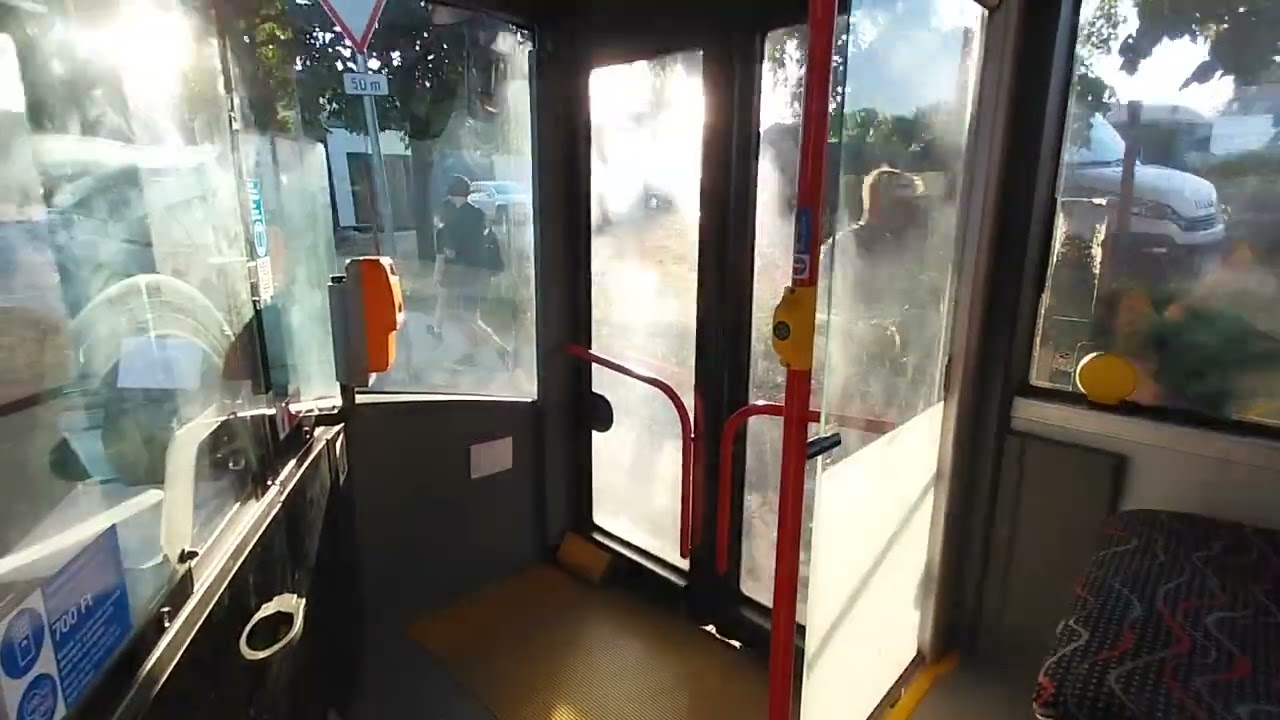 9101 a 77-es vonalán 