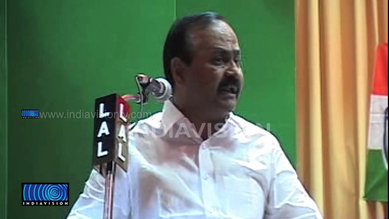 Congress Leadership Is Not Matured; Slams League Too: V D Satheesan