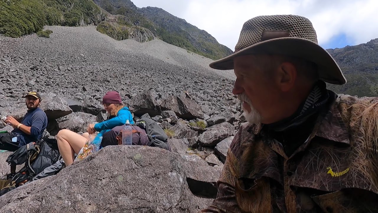 Te Araroa. Day 99-Blue Lake Hut to Waiau Hut