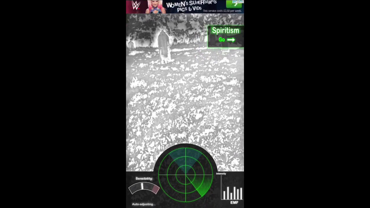 Talking to a real ghost using a ghost detector app!!!!!