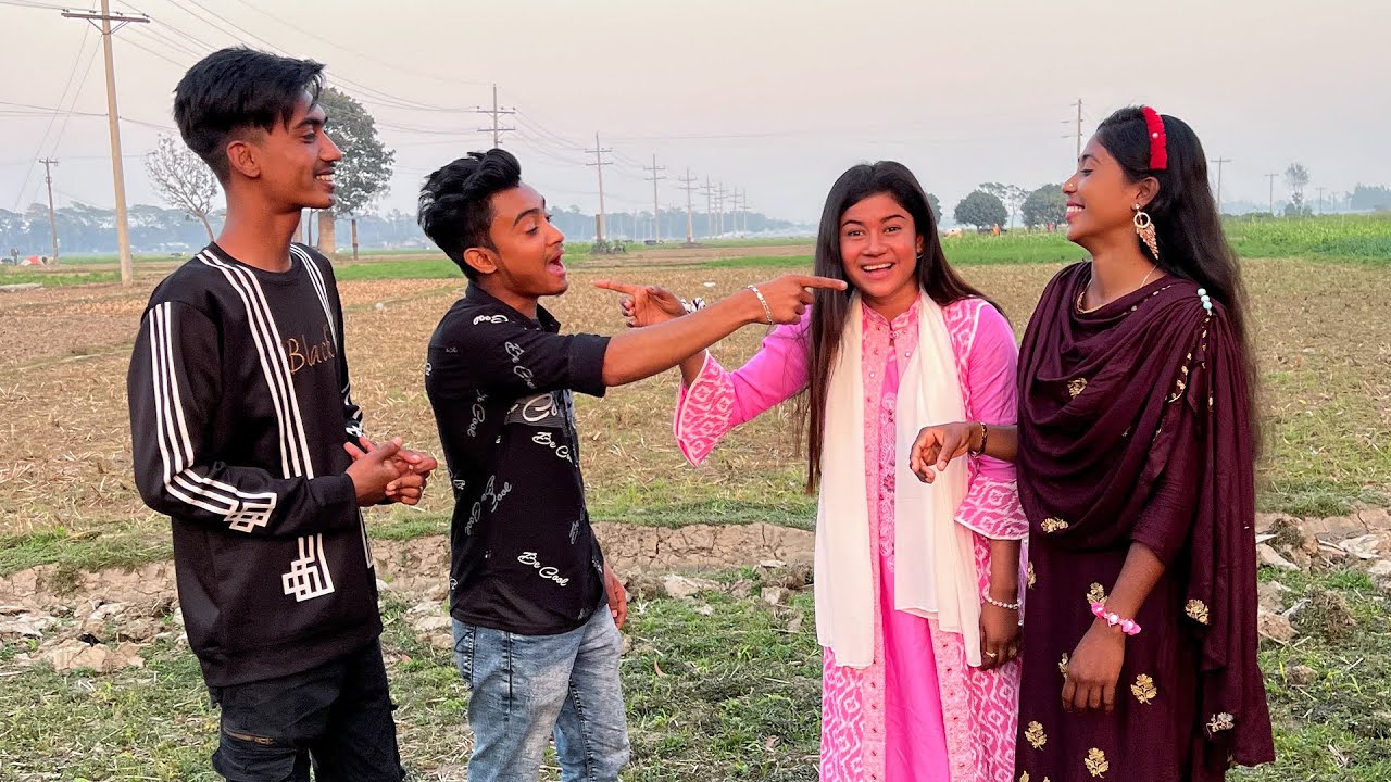 ছেলে দল আর মেয়ে দলের গানের লড়াই। বন্যা, নাইমা আর এনামুল মনির দুই দলের মধ্য কারা জিতবে পুরস্কার ?