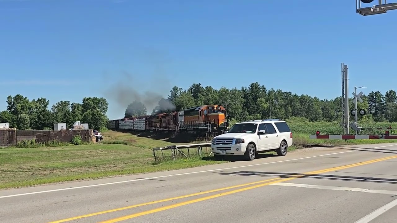 3 Locos Scream Up Grades, Rail Cars Rocking Hard & A Mile Long Train!! #trains #trainhorn #railway