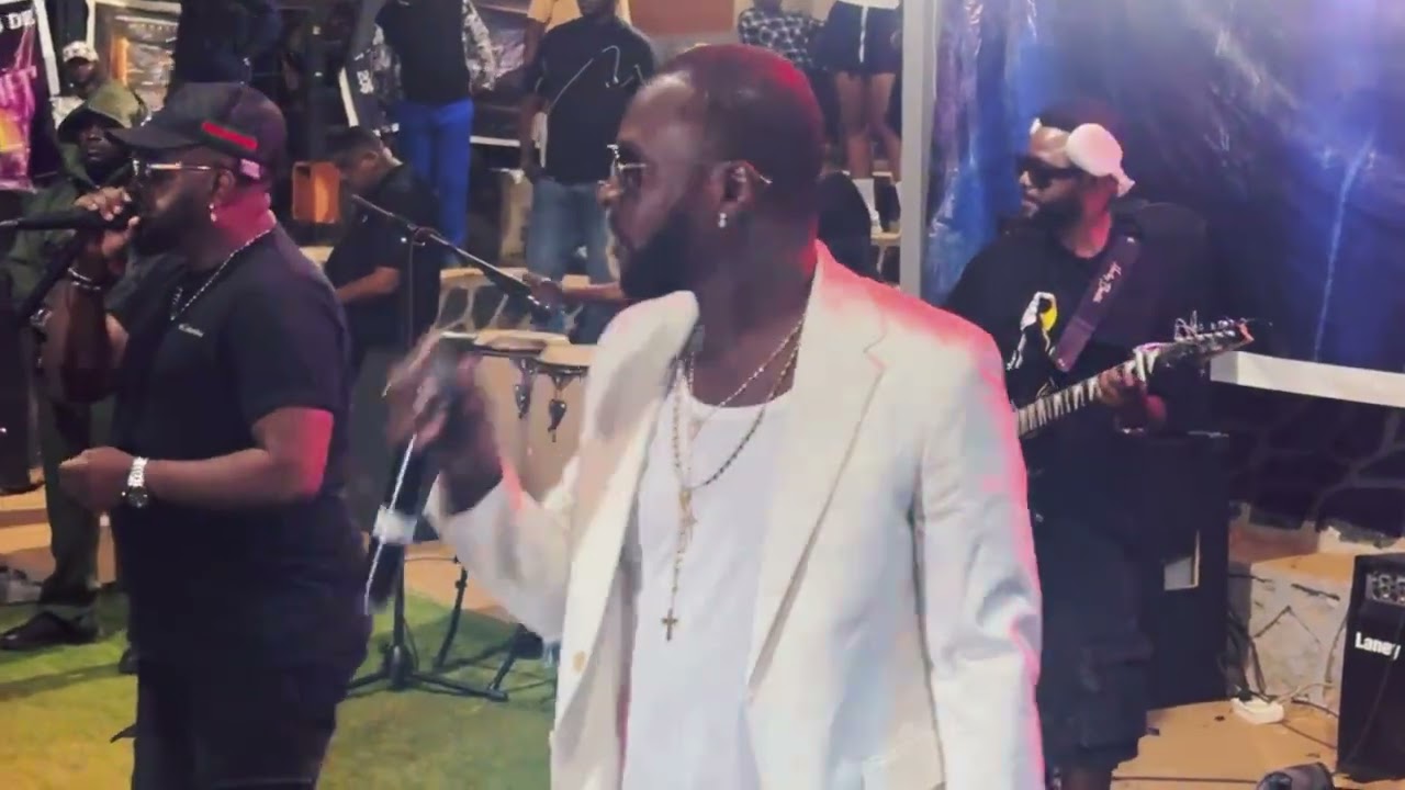 CONCERT LIVE EN DURBAN AVEC HERITIER WATA
