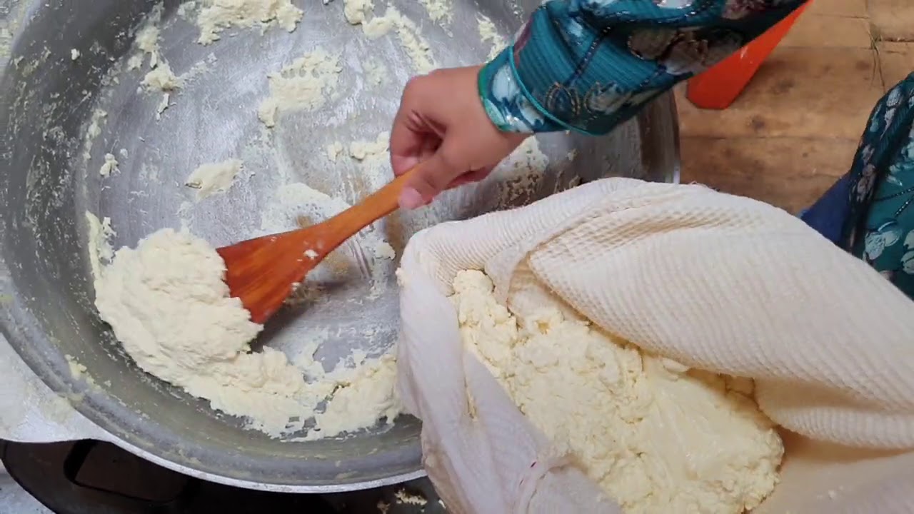 HOW TO MAKE SUUN HURUUD???| Mongolian Traditional Dairy Product