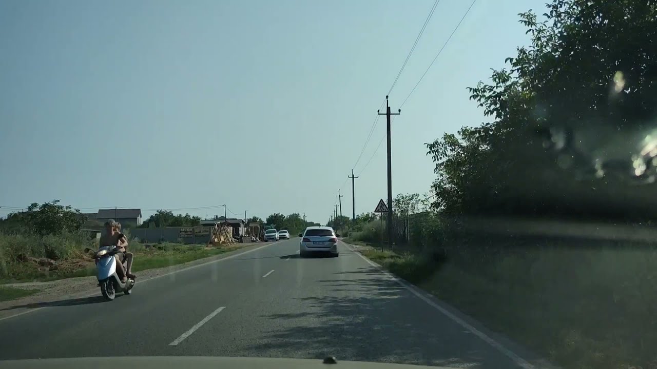 Дорога Черноморск - Санжейка . Море чёрное, пляж дикий.