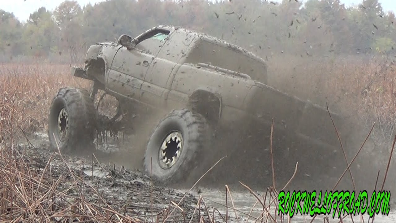 6.0 LQ9 EATING MUD!!! SLINGING 54 BOGGERS