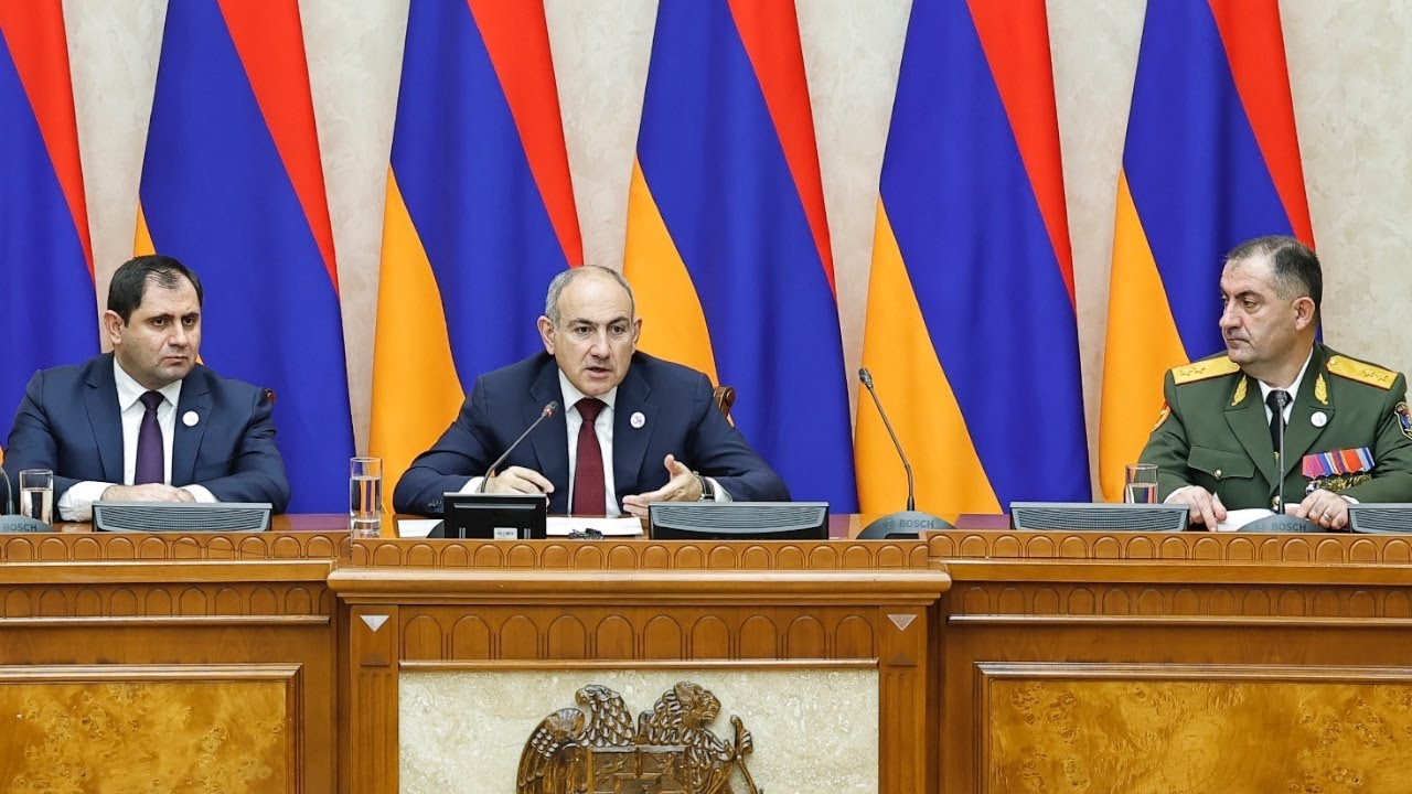 Մենք կարող ա էսօր պետություն չունենայինք, այս փաստը պետք է ուղիղ արձանագրենք | Փաշինյանը ՊՆ-ում է