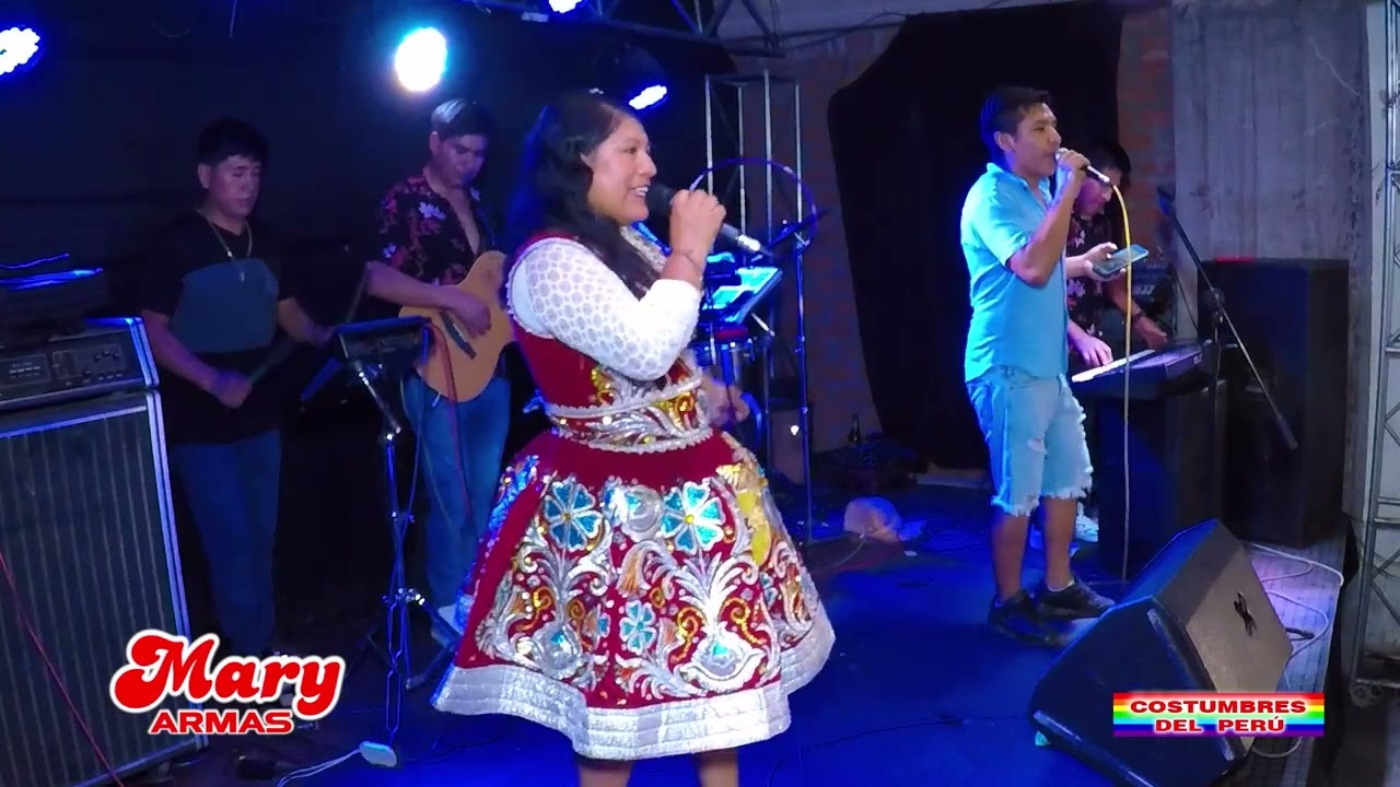 Mary Armas / Cinco flores / Lirio Lirio / Huayno con Requinto