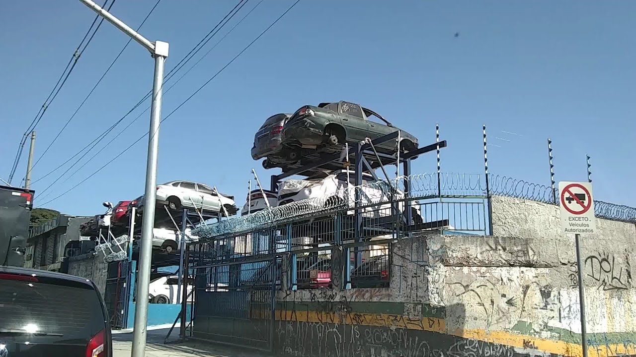 Estoque vertical de carro