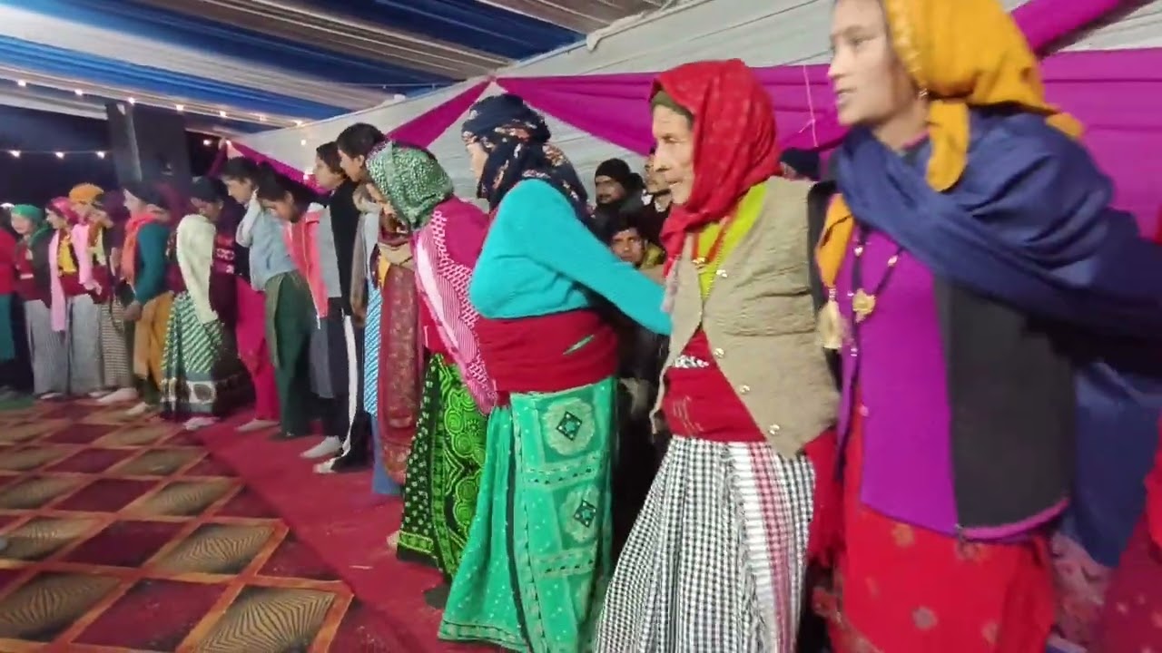 🔱 शिव महापुराण में भजन-कीर्तन की मधुर धुनों पर झूमते भक्त — हर हर महादेव🔱🕉️