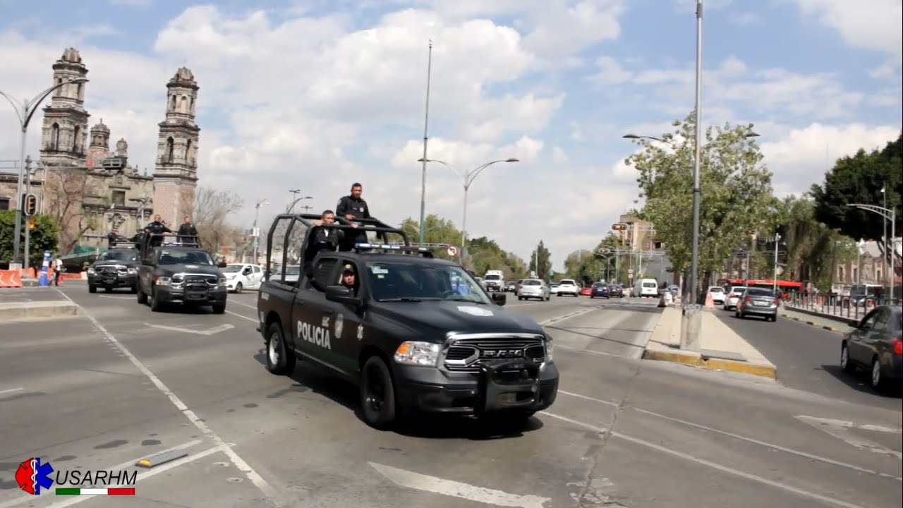 Policía de la Ciudad de México respondiendo a llamado / Mexico City Police responding to a call