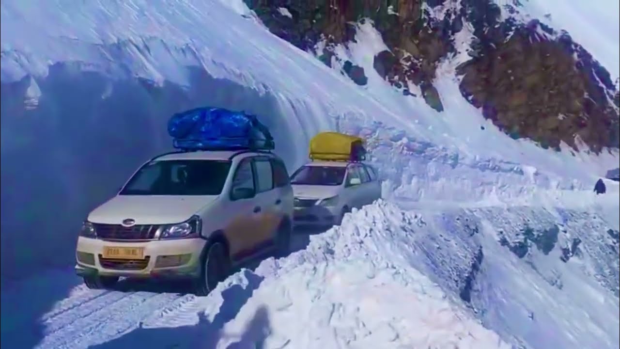Today at Zojila Pass ❄️ Live Situation & Road Status