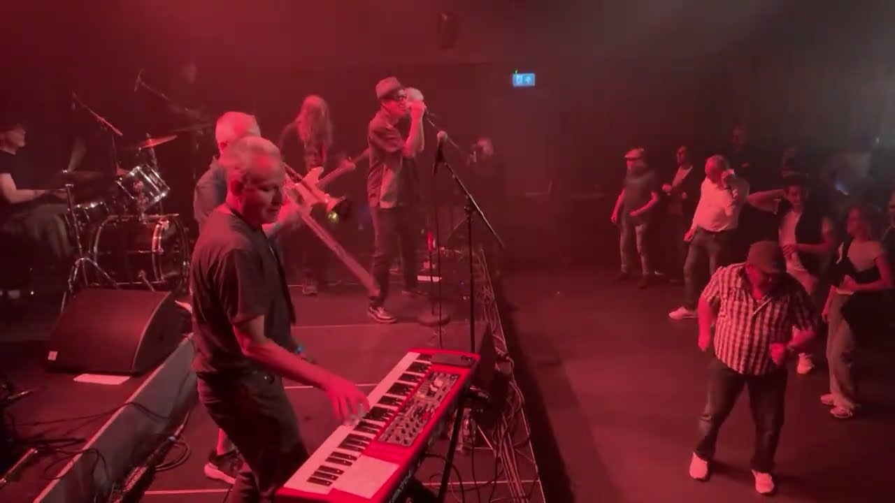 bim skala bim live at Metropool in Hengelo Netherlands 2025