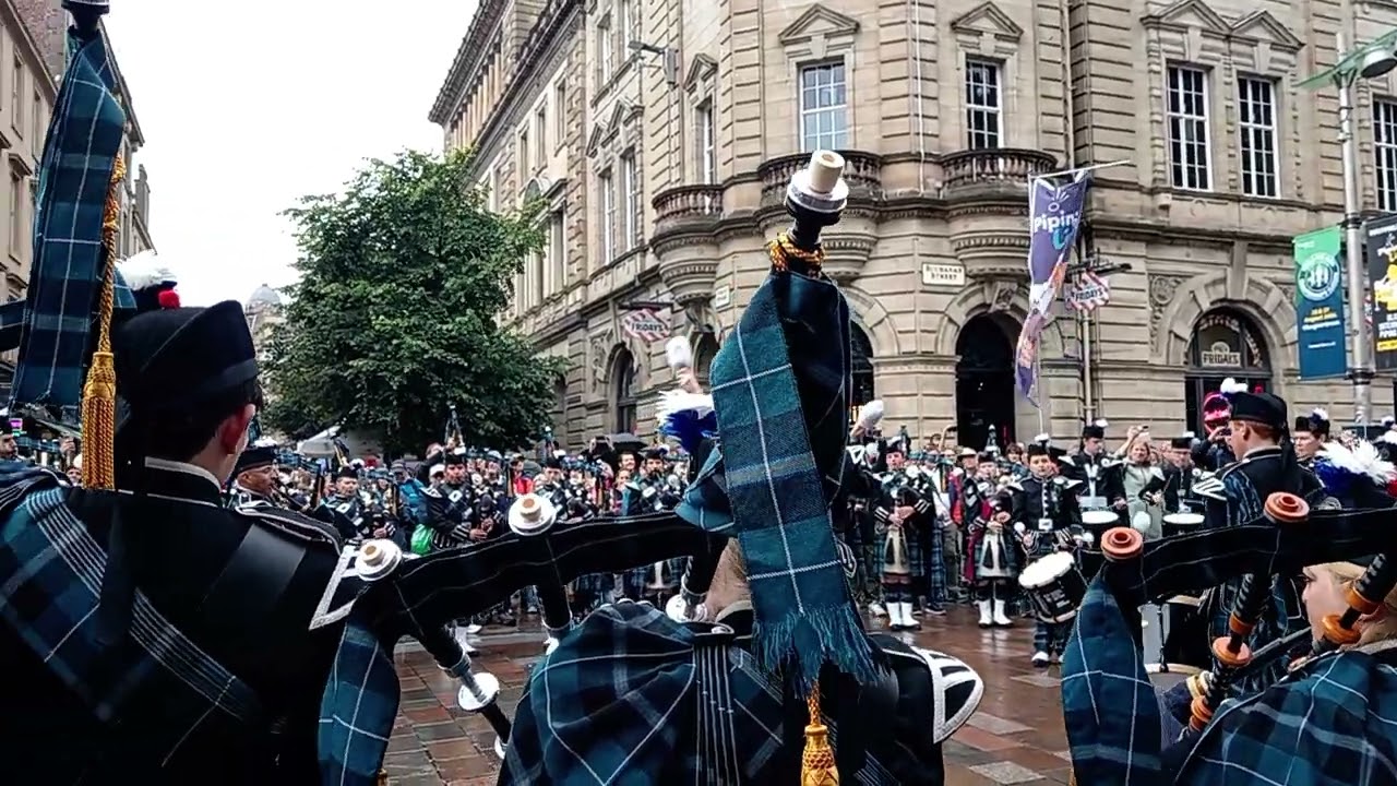 Royal Edinburgh Military Tattoo Pipes & Drums - Piping Live 2024 TGI Fridays clip 2