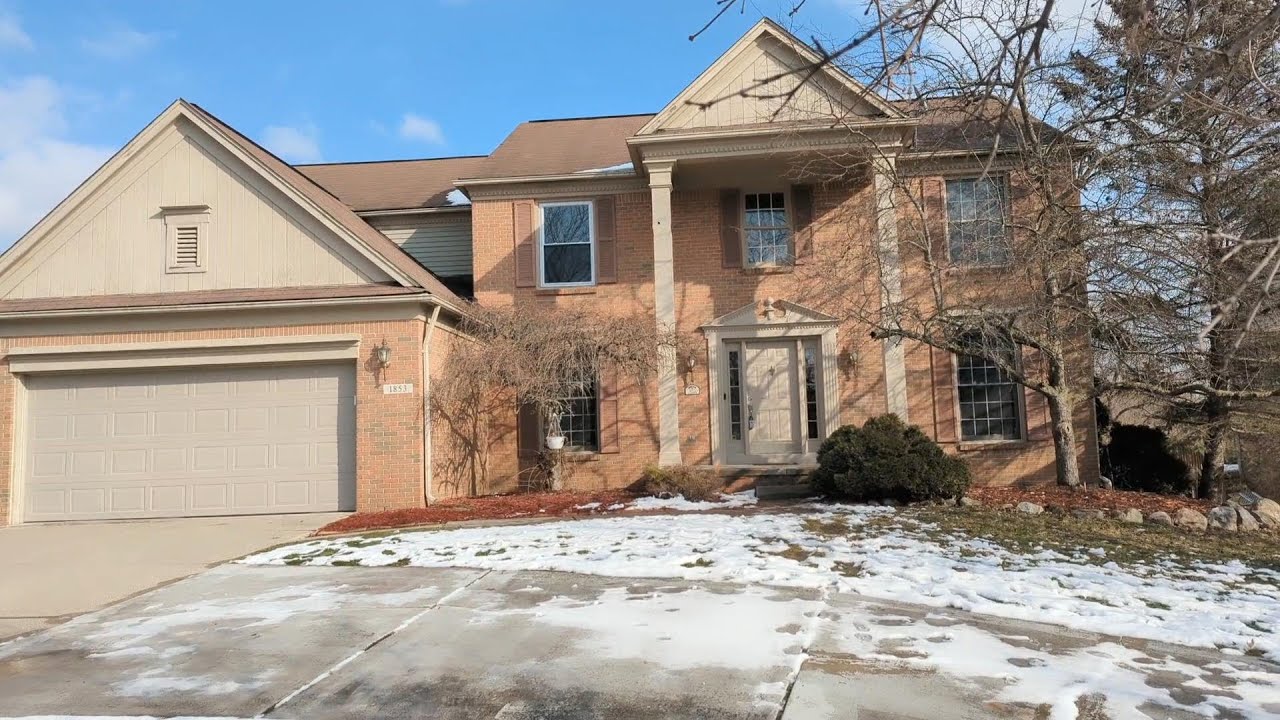 West Bloomfield Homes for Sale - Video Walk through of Midchester Dr