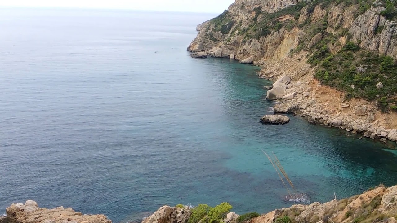 Benitatxell-Cala Moraig a Moraira-Cala Llebeig por los acantilados