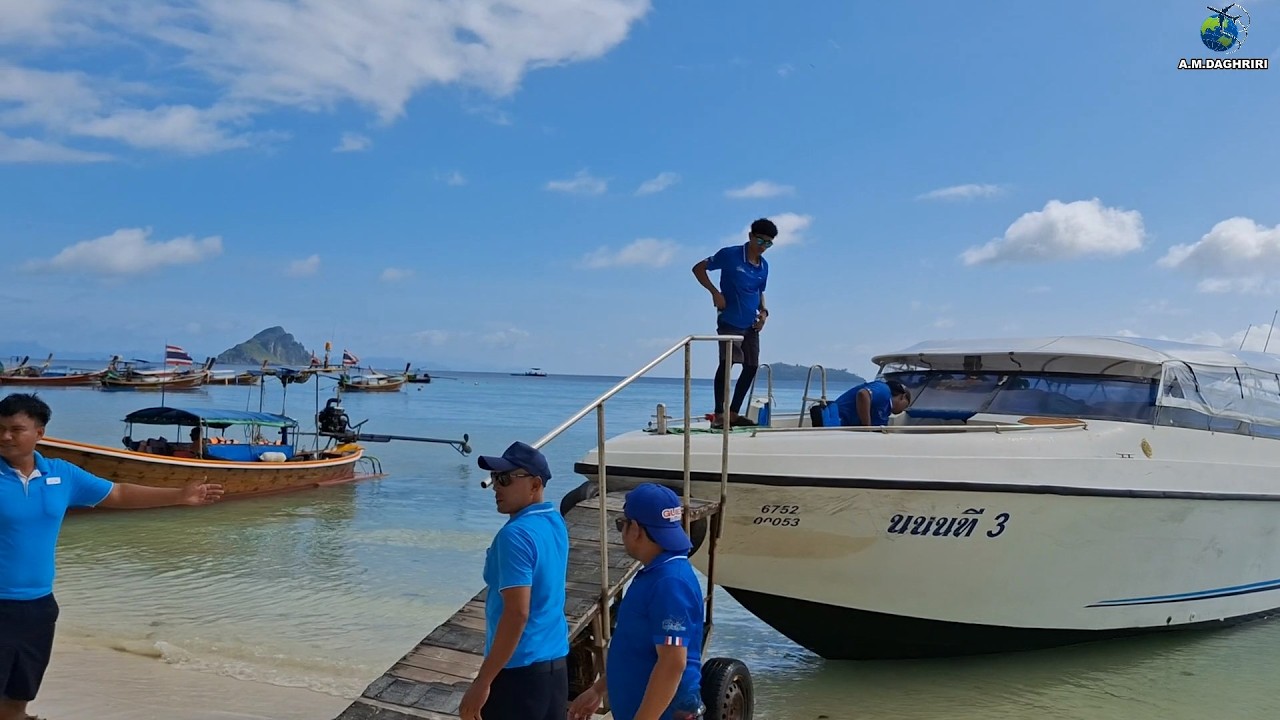 مع المطر من جزيرة في في الى كرابي بالقارب  Thailand with rain from PhiPhi Island to Krabi by boat