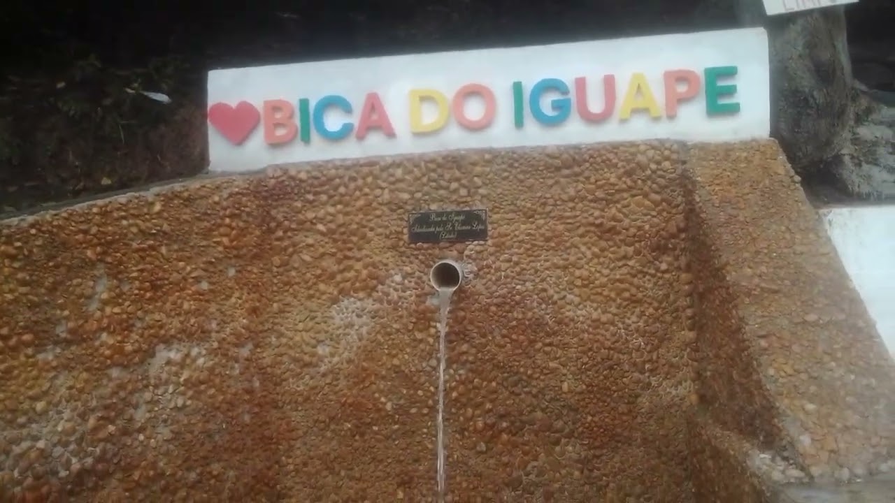 Fonte de água boa no Iguape 