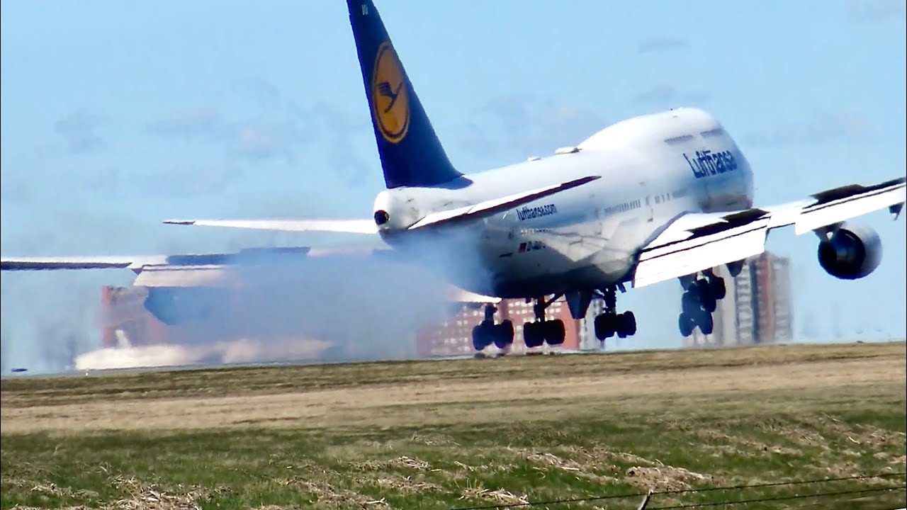 747 Hits Runway Twice