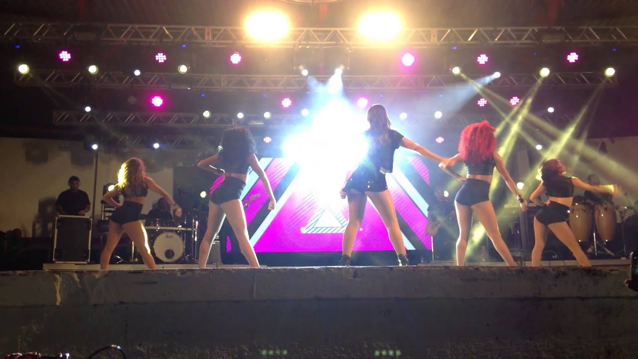 Baile da Anitta em Manacapuru - AM (Parte 1)