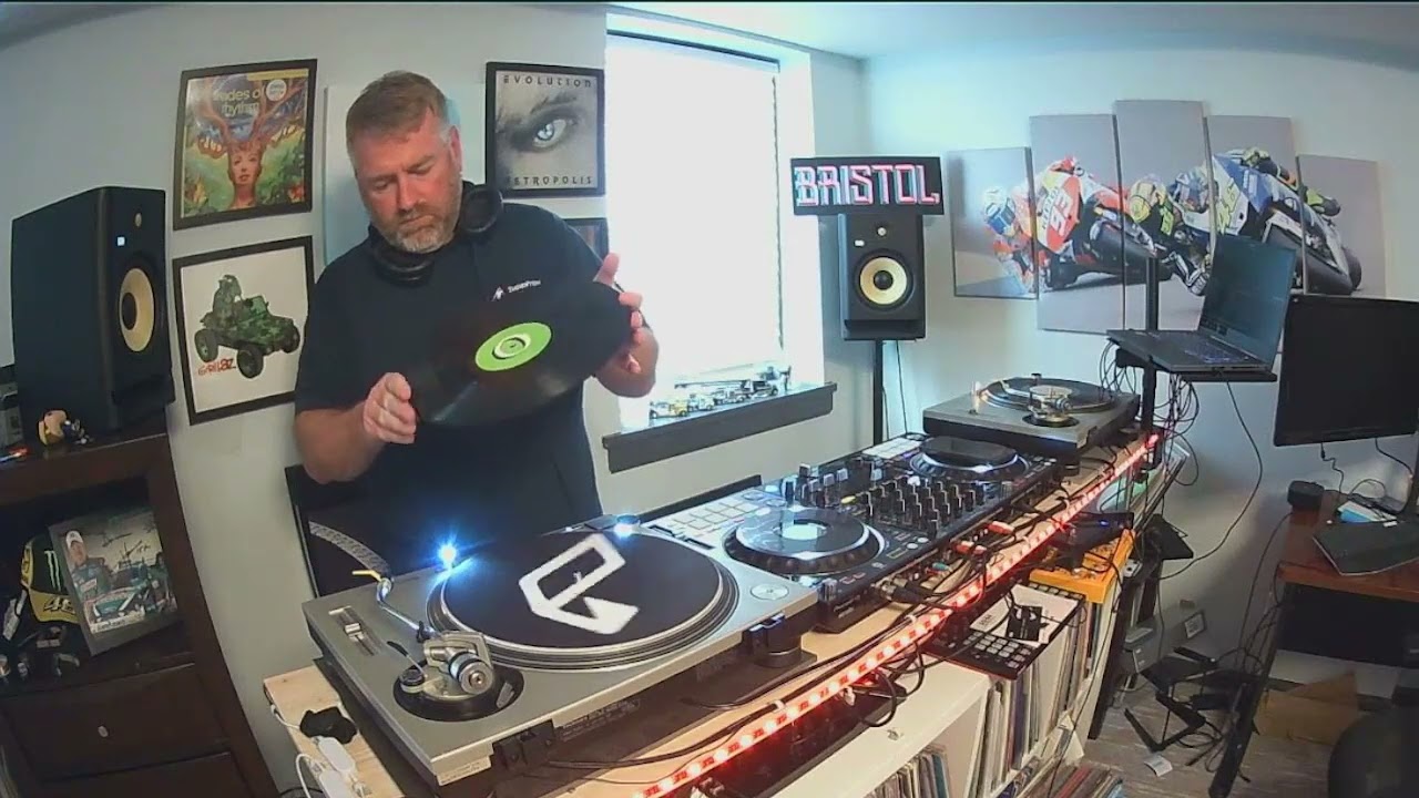 Darren's Tech/Techno/Tesko What ever it is mix