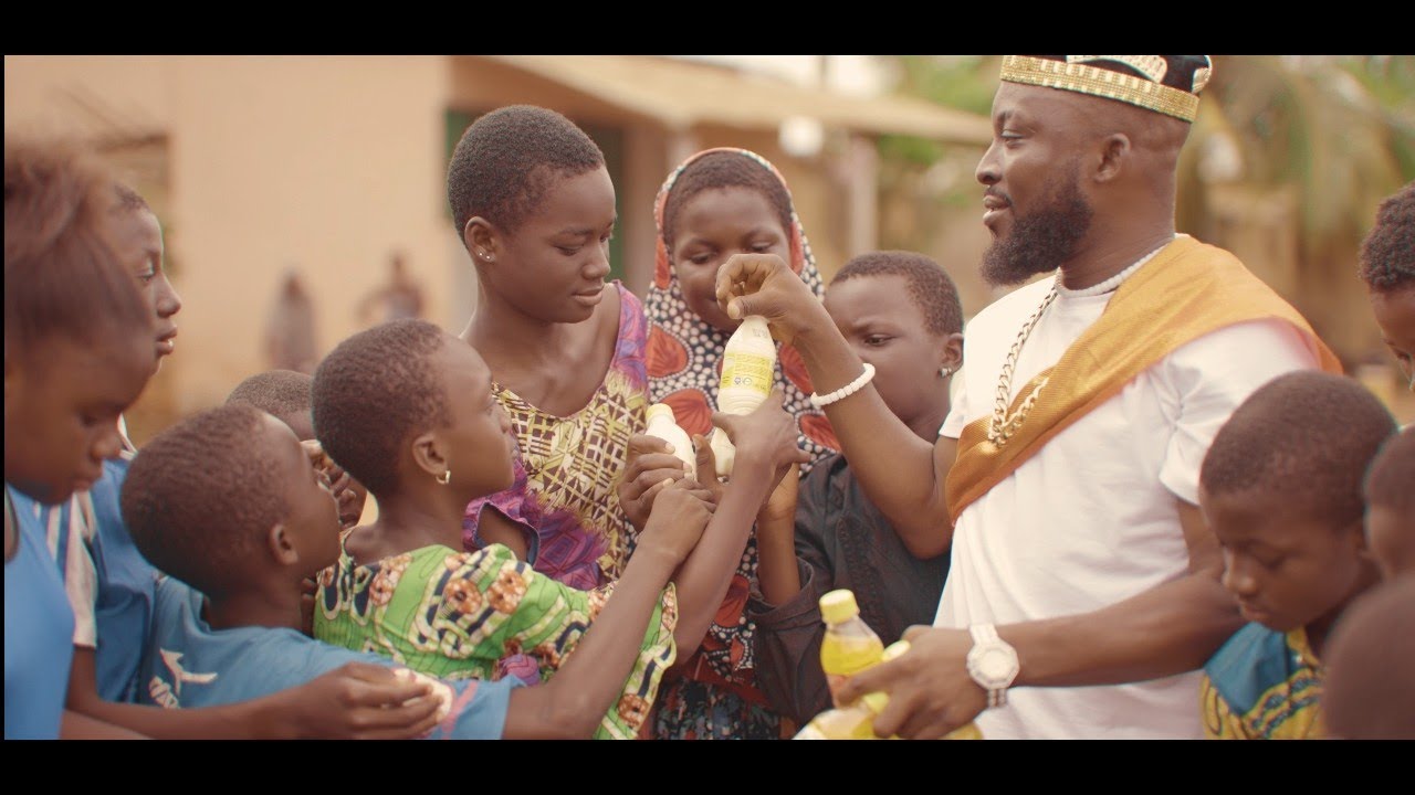 King bala _-_BANANA(Falila)...(clip vidéo)