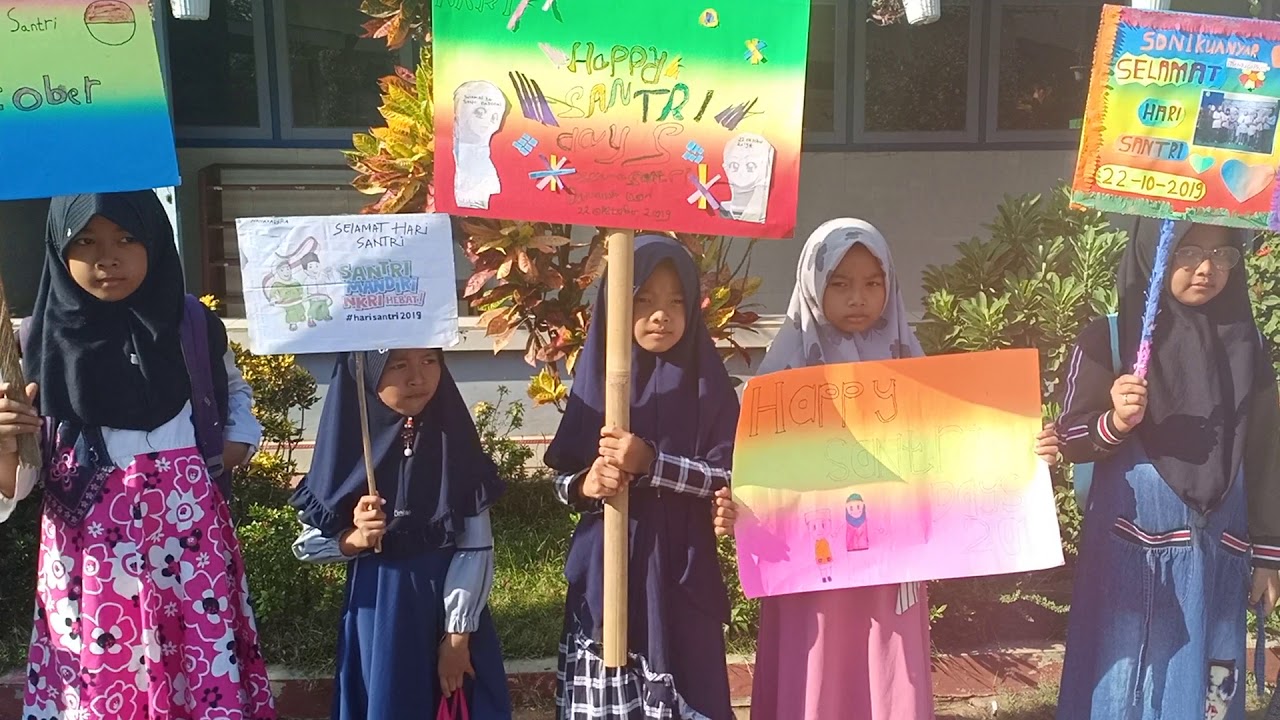 Lomba Poster Hari Santri SDN 1 Kuanyar