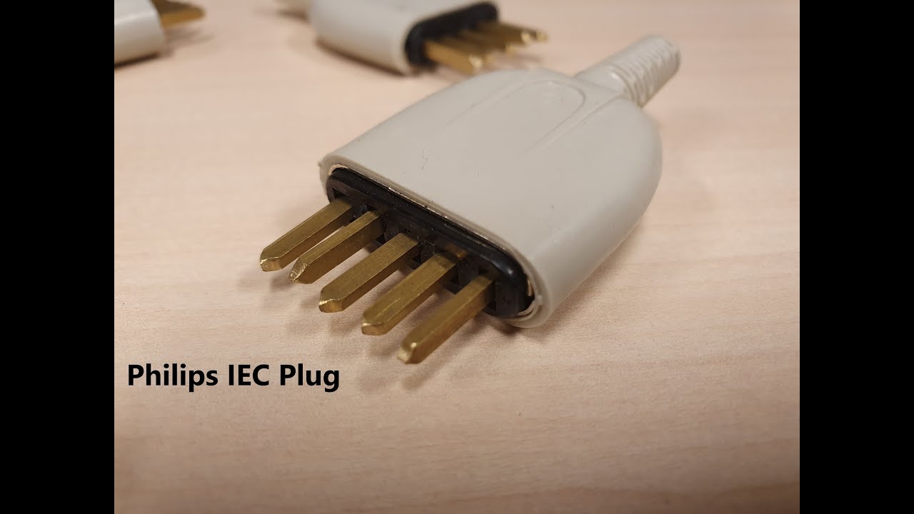 Showing an Philips 5 pole IEC PLUG
