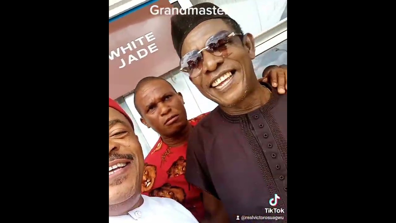 Nkem owoh Osufia with Victor Osuagwu outside! #nollywood #shorts
