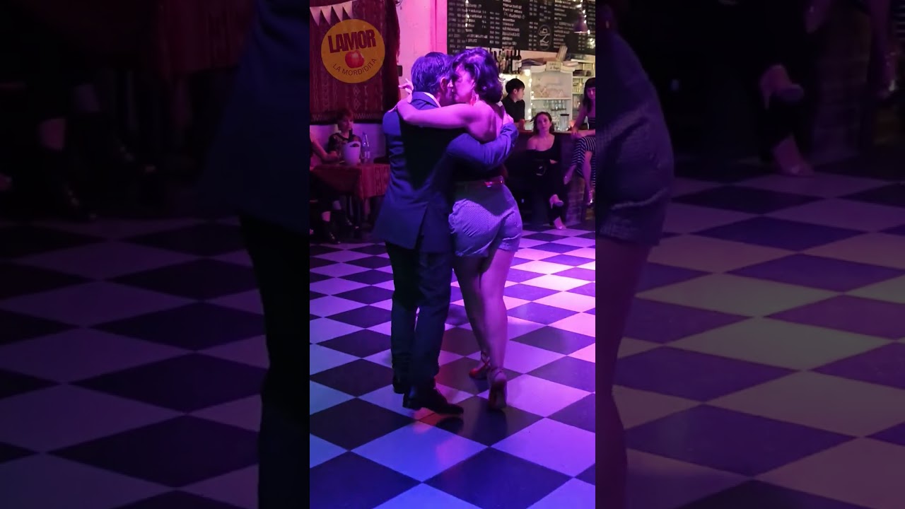 Sofía Saborido y Guillermo el Peque Barrionuevo en la Mordidita Tango