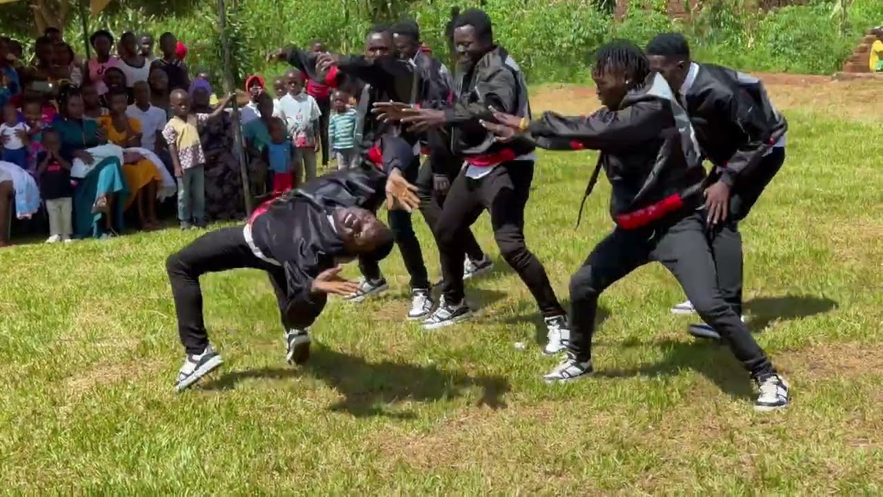 TROJANs live performance
