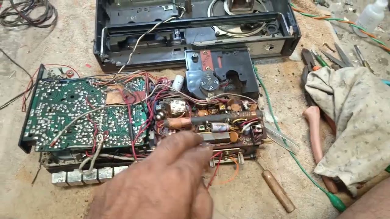 National Panasonic 2in one RQ-445DS .. Mechanical problems....