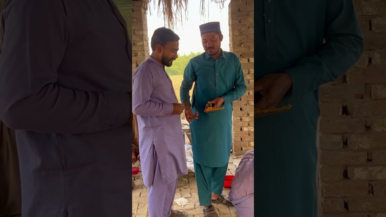 گرم گرم گڑ کھانے کا مزہ چیک کریں 🤣😄😅