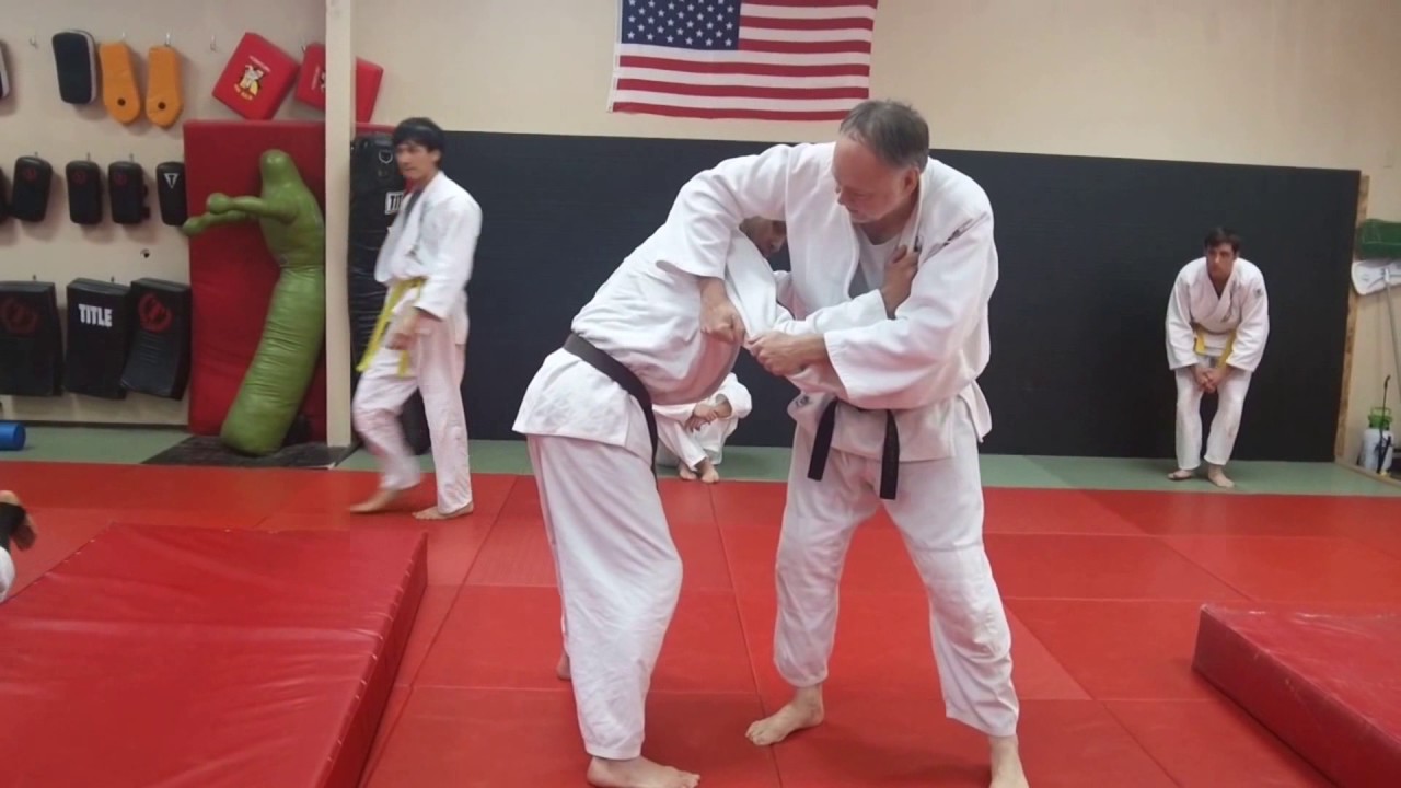 SOTO MAKIKOMI Outer Winding Throw