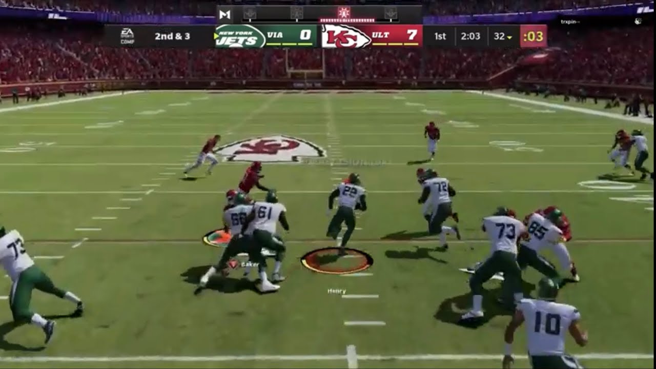 Derrick Henry Wrecks Defenses! Madden 22 Gameplay