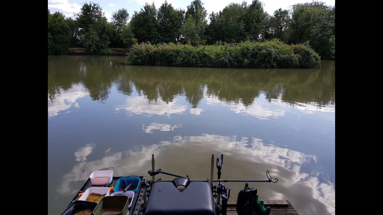 2017-08 Newland Hall, Moat Lake