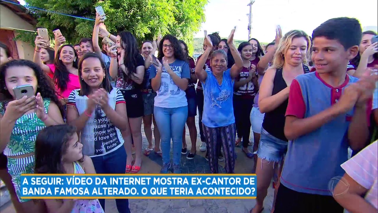 Domingo Show faz doação para garoto que Gabriel Diniz prometeu ajudar