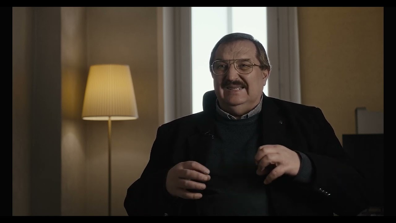 'Кинооператор Александр Фомин' - оператор и режиссер Андрей Типикин.