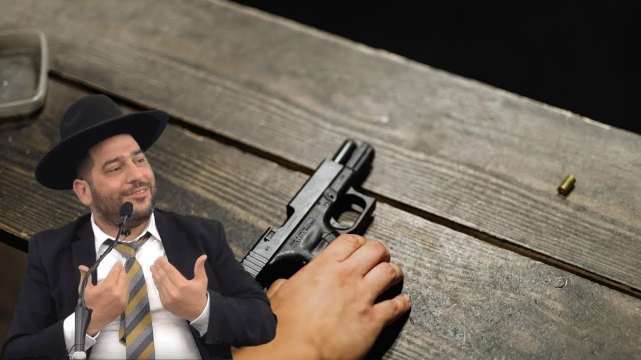 Wow! Rabbi Paloch knocks the door, sees a Jew with a gun... Amazing divine providence