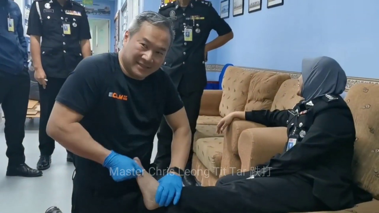 Master Chris Leong CLM Tit Tar Treatment for Malaysia best Border Security Officer