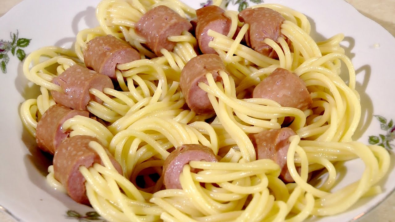 Оригинальный рецепт спагетти с сосисками.