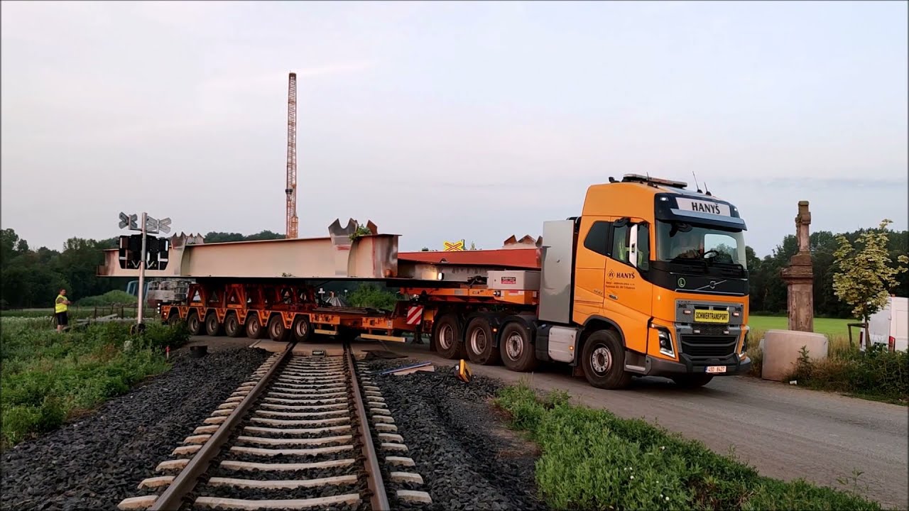 Hanyš -  přeprava dílů železničního mostu - Oversize load / Nadměrný náklad / Schwertransport