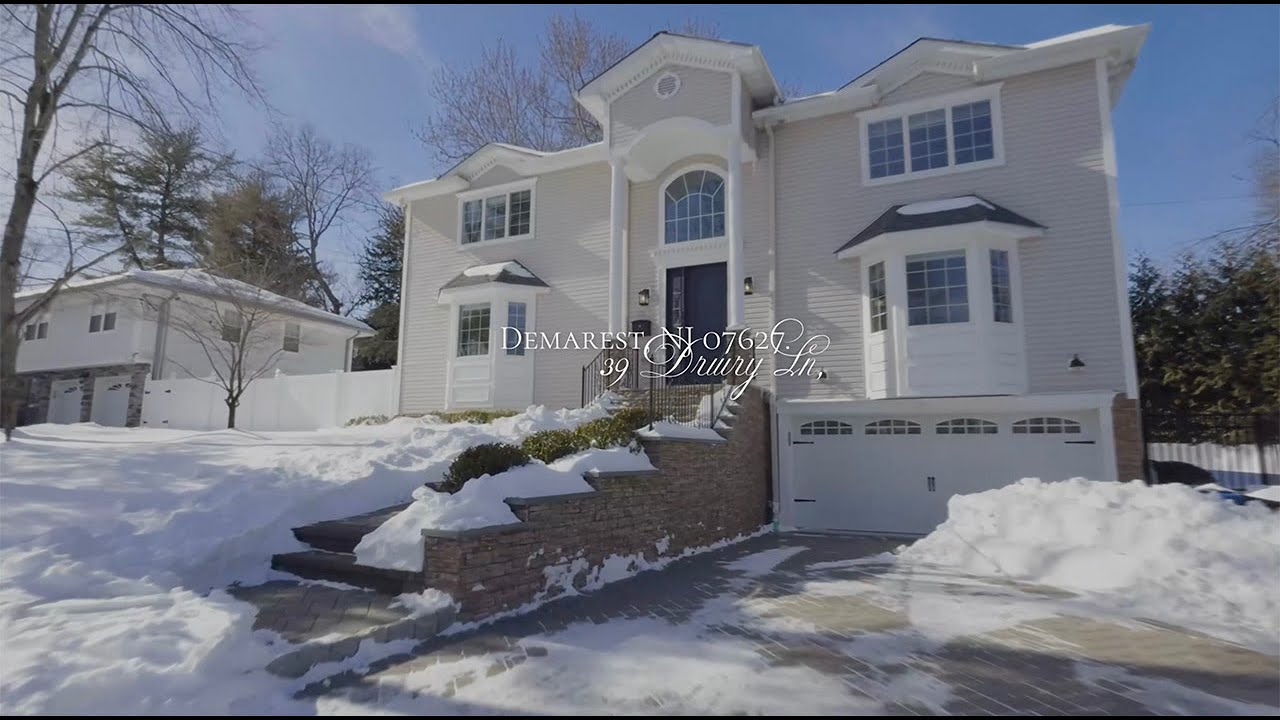 39 Drury Lane | Demarest, NJ | Modern Luxury Home Near Top-Rated Schools